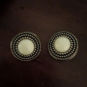 Vintage 1980s clip-on earrings